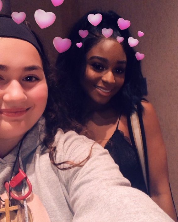 NKHSpanish's tweet photo. IG • Normani con una fan hoy (via dinahjsimba) 11/05 https://t.co/4212SGE8j8