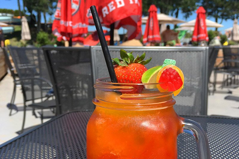 BigsplashPark's tweet photo. Ahh, summer days in the park with a refreshing beverage in hand. Thatβs what weβre dreaming ofβ¦#SplashbackFriday https://t.co/UMWBsndwg0