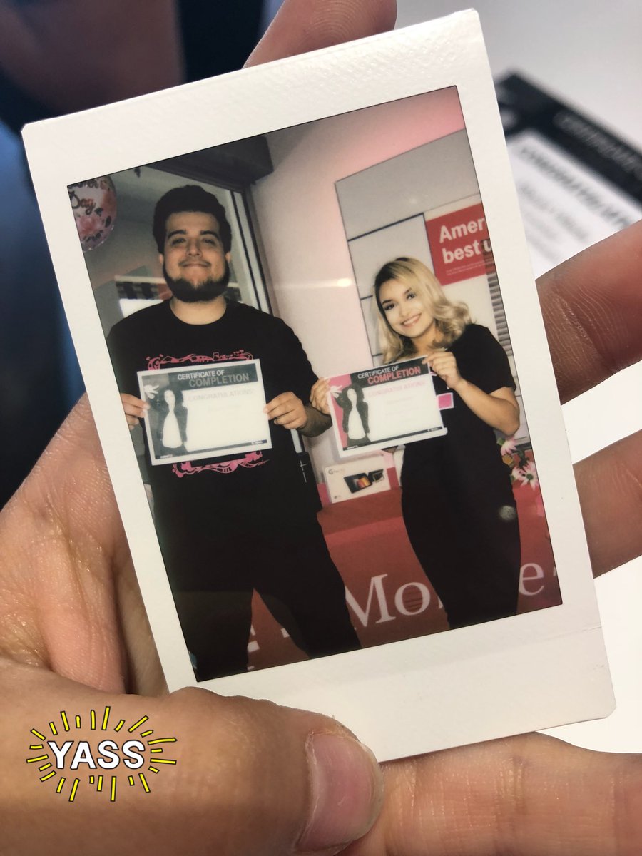 tmobilemaria's tweet photo. Officially Mobile Experts 🎉💕 
@B_Vargas22 @isaac2691 @JerryG1985 @wirelessmiguel https://t.co/5DKUR7a835