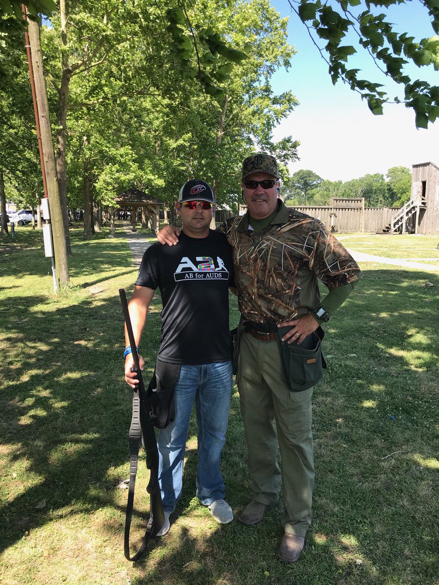 mommatassin's tweet photo. This happened today. The hubs was skeet shooting and Will Clark was there. My hubs just so happened to have his @ABforAuds shirt. They ended up having a great conversation about Austism. @ABREG_1 @RakeCityApparel https://t.co/n28xP5Fc7y