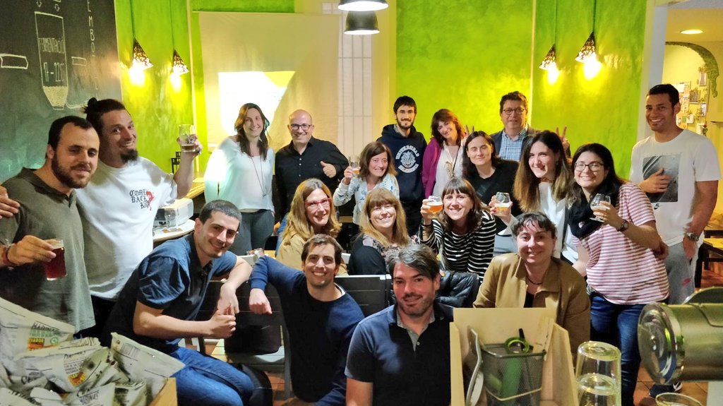 grupmitic's tweet photo. Moltes gràcies a tothom per recolzar-nos i fer possible aquest #ESPAIMITIC amb #robòtica, #gamificació i #cervesaartesana al @FlorDeLlupol. 👏👏👏 https://t.co/k8VARhedw1