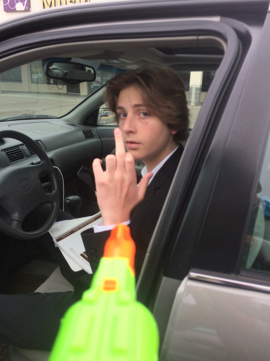 BourgeoisStreet's tweet photo. Took out Charlie Teien of Sumper Team 6 #Dontmesswiththebourgeois @EdinaNA14 https://t.co/BpVc3b19Ka
