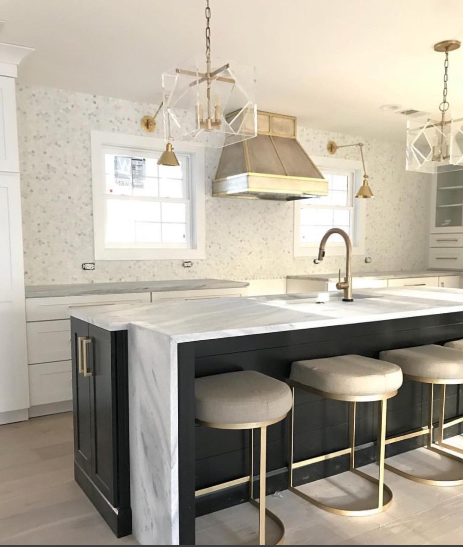 Design and technical resources for the trade. From spec sheets to case studies, and all you need to design, source and inspire with natural stone. #polycor #naturalstone #stonelove hubs.ly/H0bSFrF0