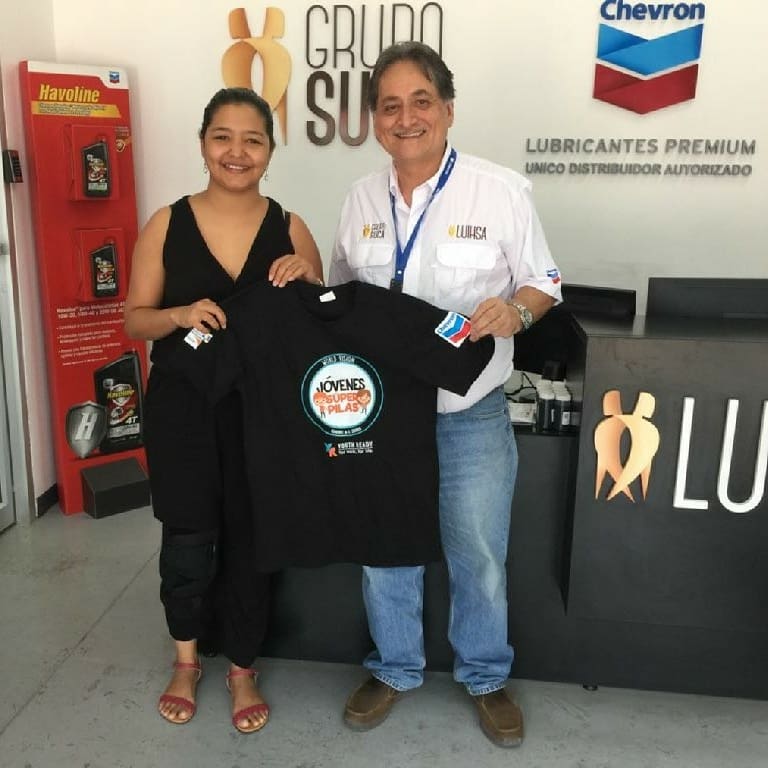 LuihsaHn's tweet photo. El día de ayer hicimos entrega de camisas para el programa Jóvenes Súper Pilas de World Vision. 
Comprometidos en apoyar a la juventud de Honduras.

#rse #worldvision #luihsa #lubricantes #chevron #honduras https://t.co/6Whax3u9ZQ