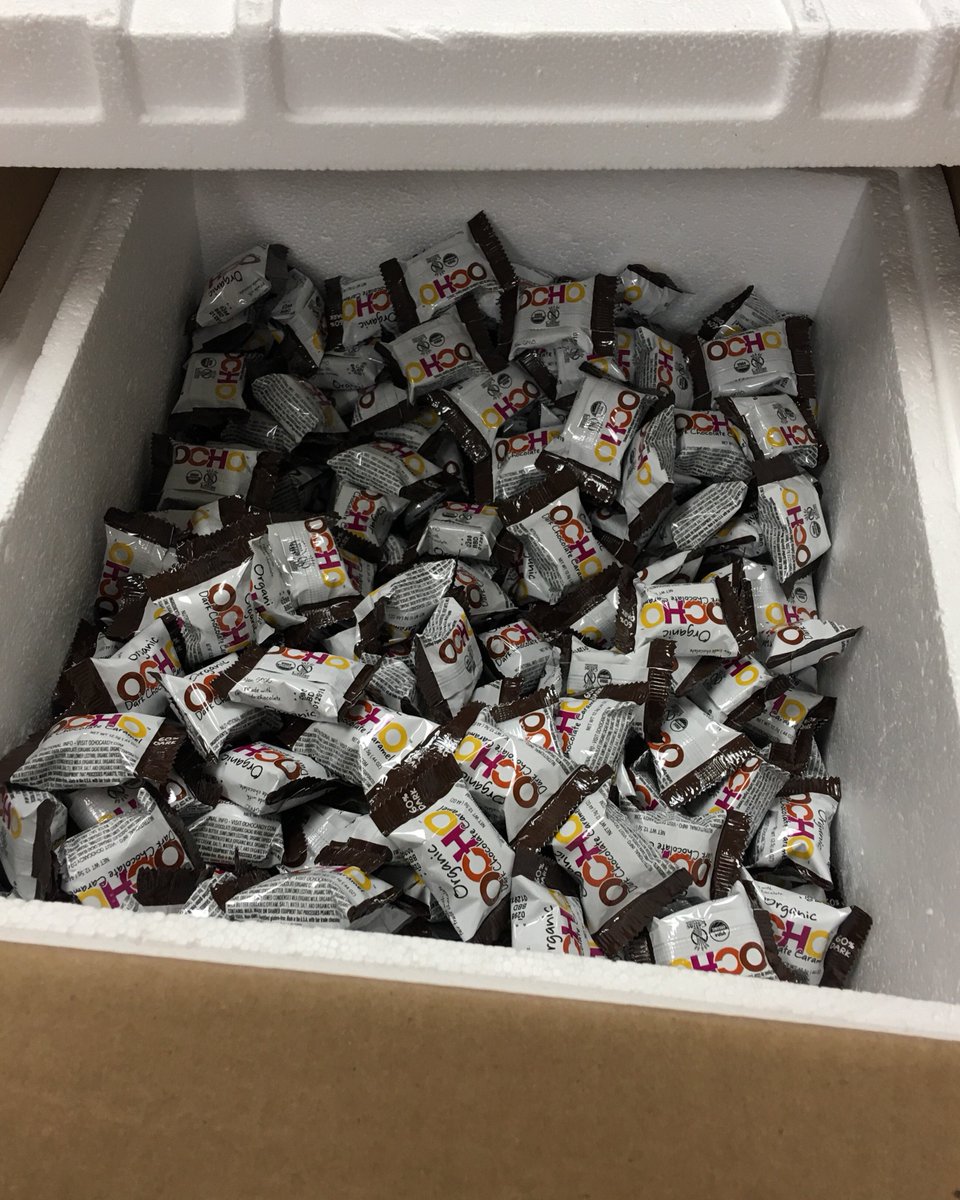 TheYummyCookie's tweet photo. ๐ yay! Our new shipment of #ochocandy just arrived! Itโs local..organic and uses dark chocolate..which is our favorite! As you all love our stuffed cookies! These little guys make our Stuffed, yummily yum๐ stay tuned for some Stuffed portraits๐คฉ https://t.co/hwnjQwzEPM