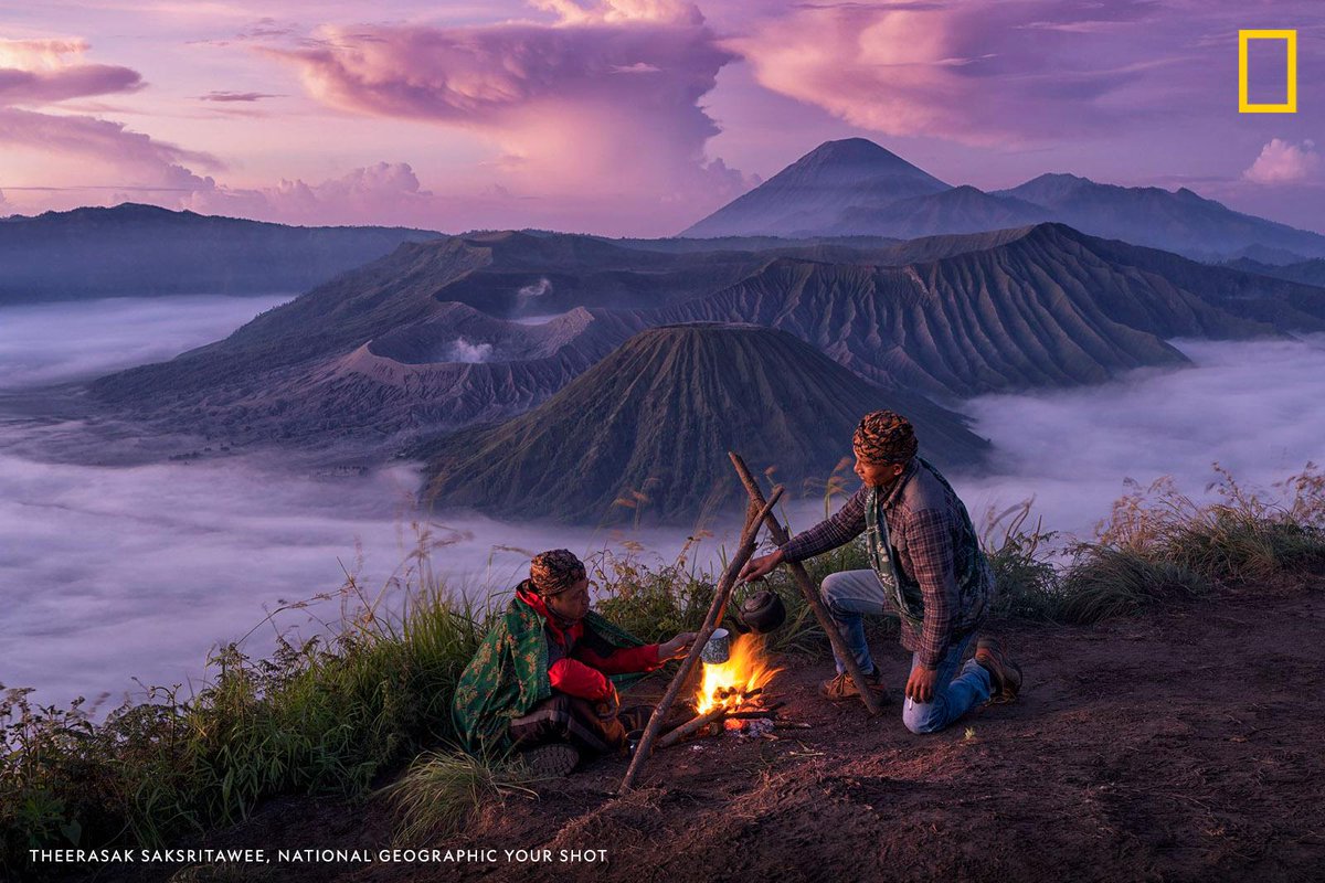 NatGeoPhotos's tweet photo. Top Shot: Good Morning https://t.co/U2okeDLMVb #YourShot https://t.co/UC63XT7EPJ