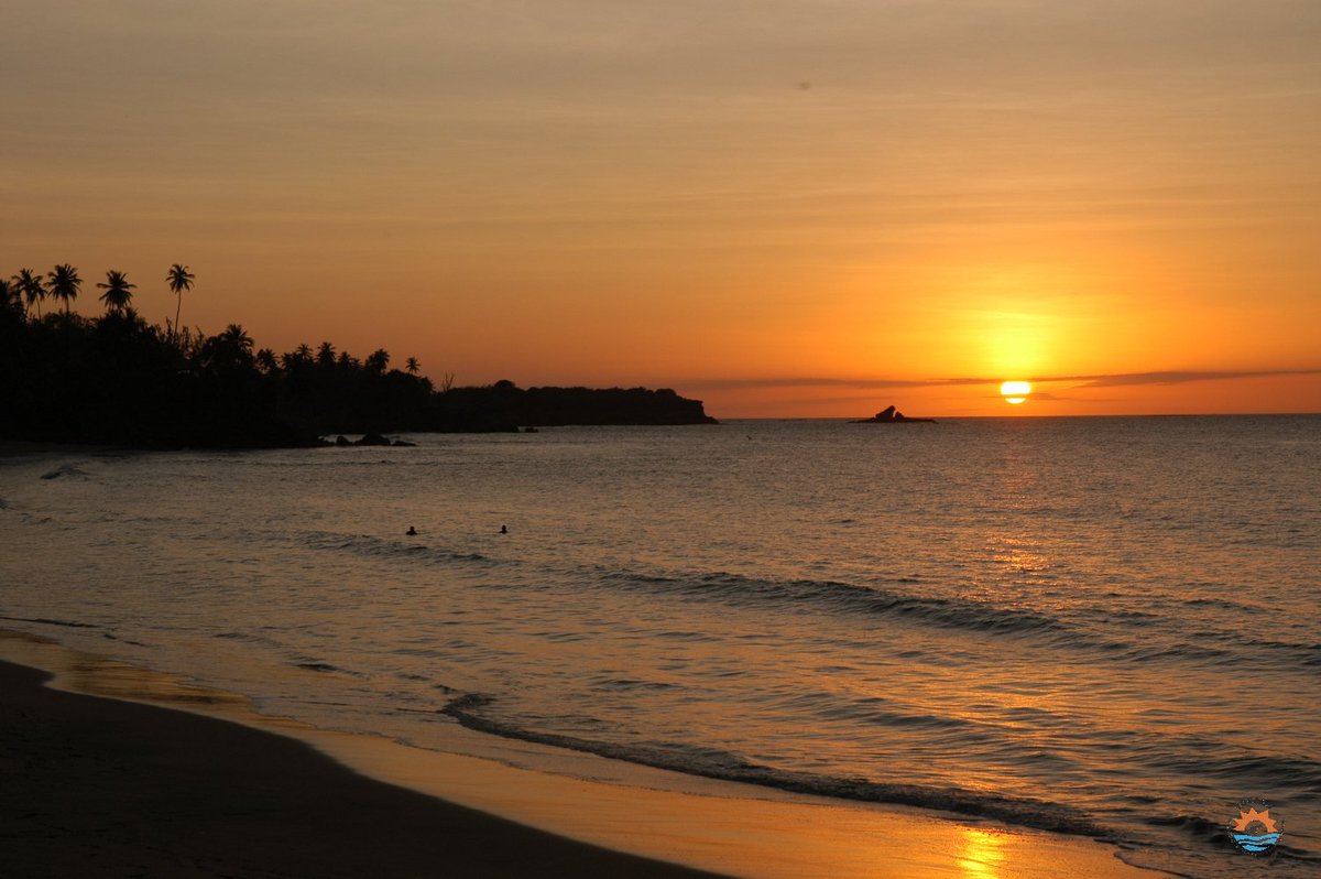 visit_tobago's tweet photo. Awesome sunsets like this are just part of the package in #Tobago. Take a trip around the island and capture these beautiful moments...the memories will last a lifetime https://t.co/JT8FROQyB6