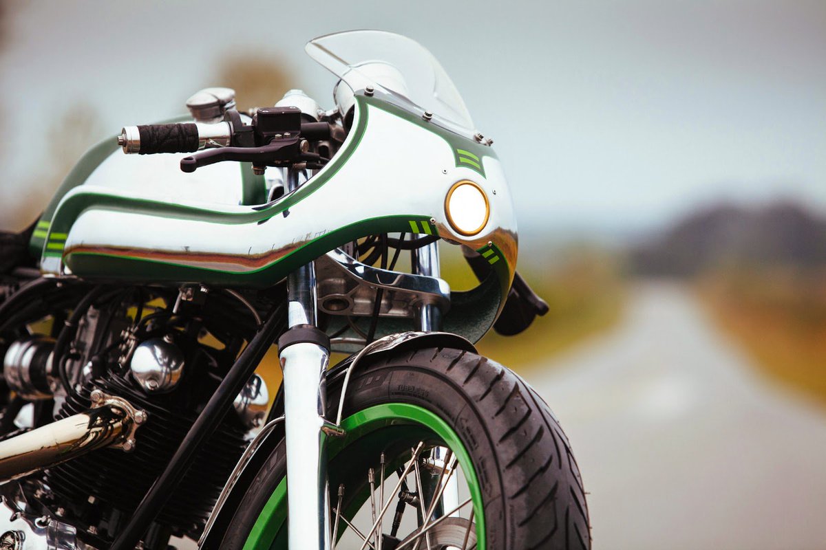 MotociclismoMex's tweet photo. Te compartimos esta #Norton #Commando750 del 68 con un peculiar trabajo de pintura. Del 1 al 10 ¿Qué calificación le pones?
#MotociMX https://t.co/dANZA0NYjc