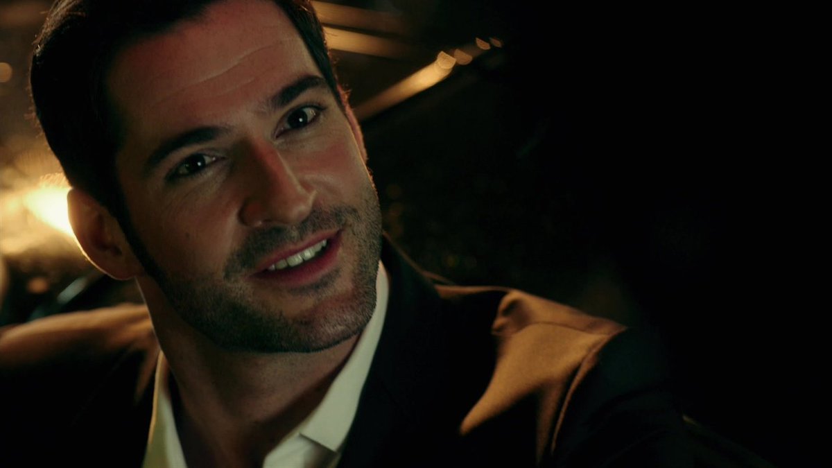dltfvck's tweet photo. "No princípio, o anjo lúcifer foi expulso de céu e condenado a governar o inferno eternamente, até que ele decidiu tirar férias" #SaveLucifer https://t.co/qUkh4xiMsv