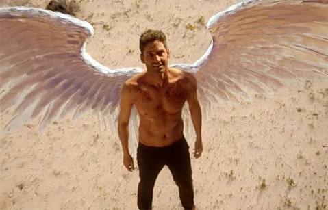 dltfvck's tweet photo. "No princípio, o anjo lúcifer foi expulso de céu e condenado a governar o inferno eternamente, até que ele decidiu tirar férias" #SaveLucifer https://t.co/qUkh4xiMsv