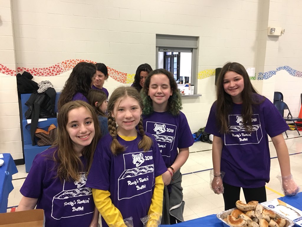 Rocky’s Rockin’ Breakfast was a success! Thanks fifth graders and parents- great hosts! #raviniarocks #engage112 #bestcommunityever
