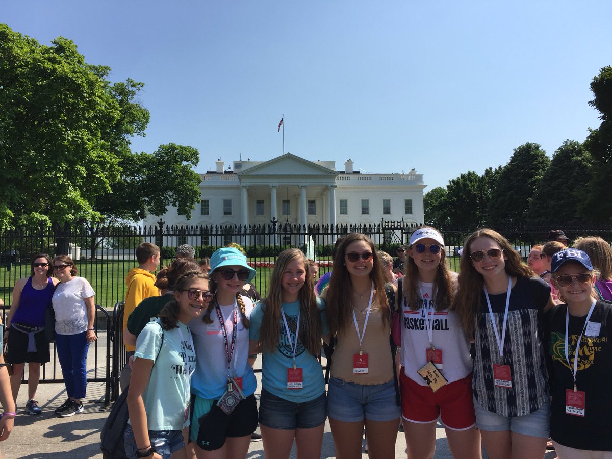 BevinsTeach's tweet photo. Our amazing students having at the White House. #weareherewhereisTrump? #HeisinIndiana https://t.co/DMhg12DIdi