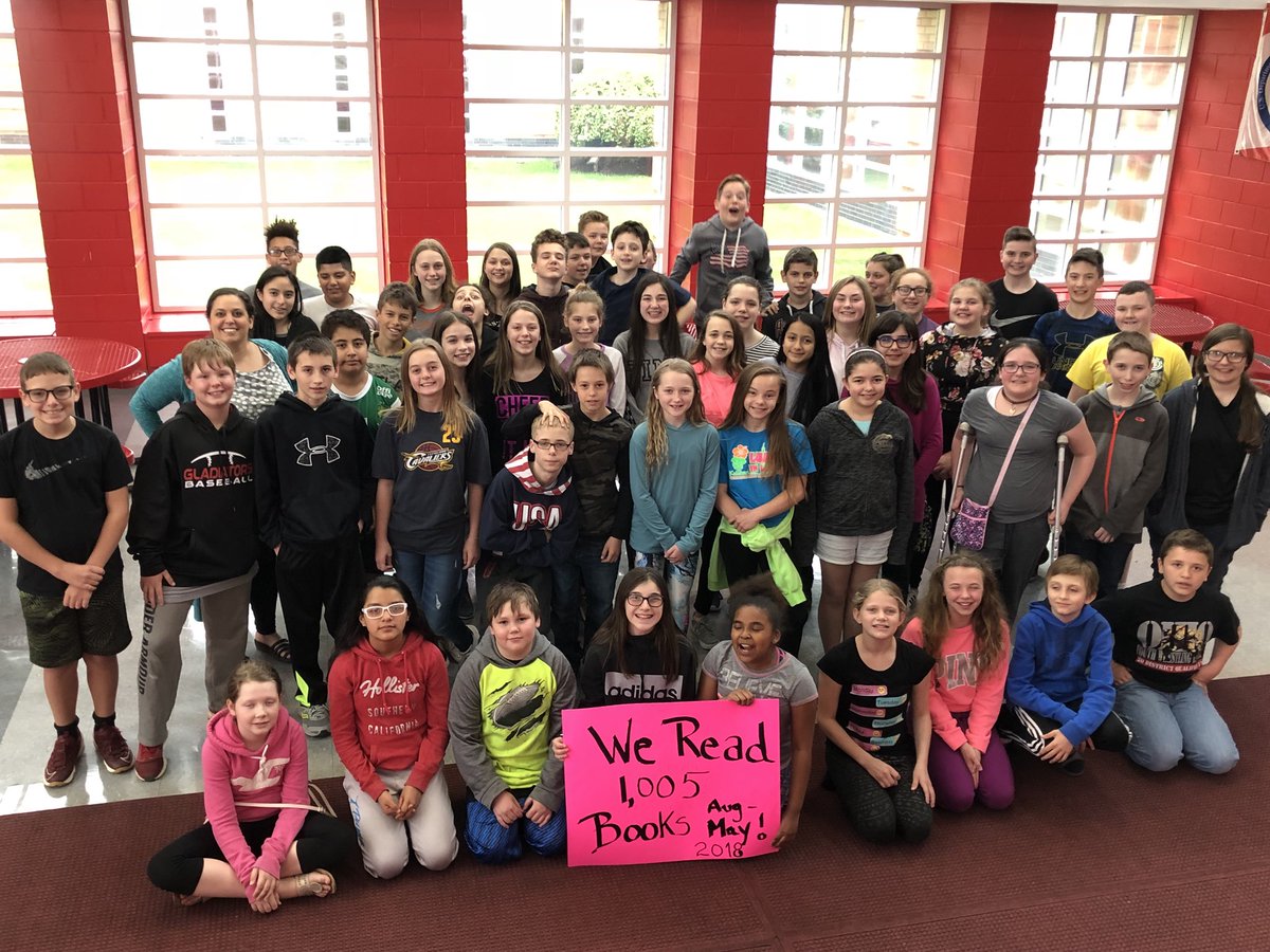 adasinger11's tweet photo. My students surpassed their goal! We set a goal to read 1000 books for the year and we did it! Even better, they are still reading! #perryinspired #goalgetters https://t.co/G9x59bOT0p