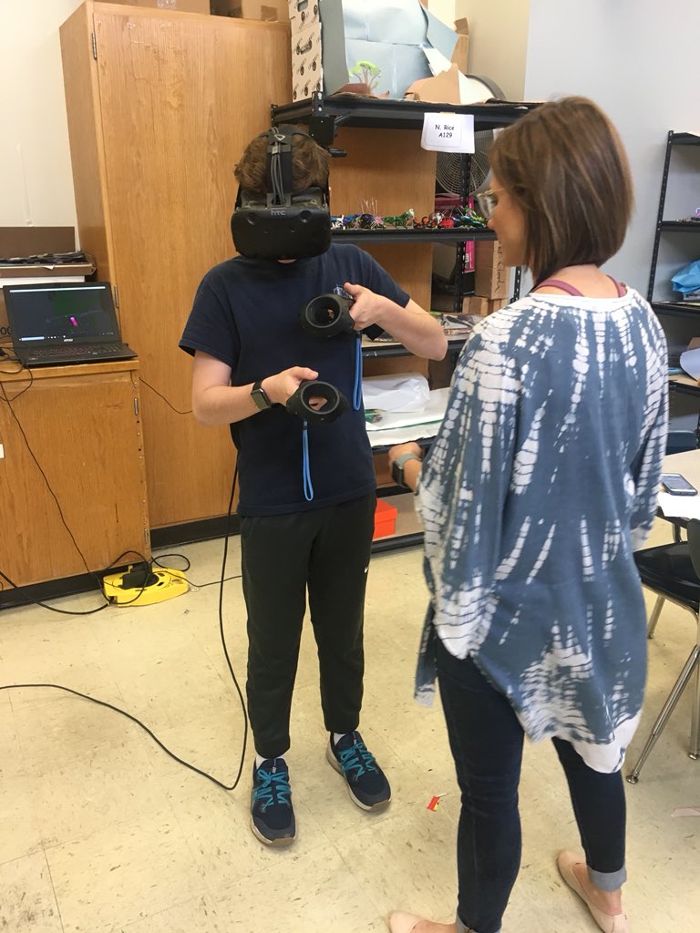 KristinDages's tweet photo. Stop-motion animation and painting in VR with @tiltbrush on the @htcvive ...impressive! Watching others experience VR for the first time is a fleeting experience. #FutureNorm #ImmersiveEdu #creativity with @NRiceEWArt https://t.co/gRgAefXw53