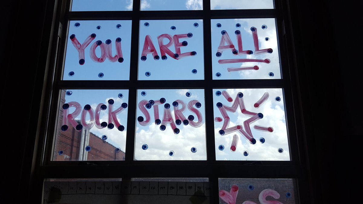 mtgarcia2010's tweet photo. Motivational messages from the penthouse view (aka 2nd floor windows)! Our @MemorialElm students will do their best @HISDFACE @hisd https://t.co/blamMg7wsS