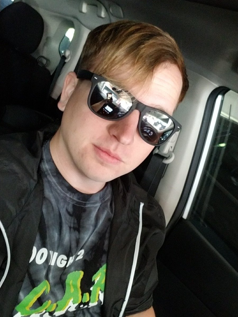 NicolasDeso's tweet photo. I made it to Sunnyvale guys. Lol. that was a long drive from Ridgecrest. Let me know if any spots open for #KREWmmunityService . If not it's okay. @travelkrew @Krewella I will see you at the show tonight! 😎 Krew Party time!!! #OneLove

- Nico 💝 https://t.co/HZxehHyvev