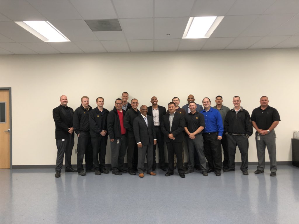 Division Manager Joe Winston and his team in the UPS Automated Compton Facility! Where the Preload runs 101pph!! Great accomplishment all!