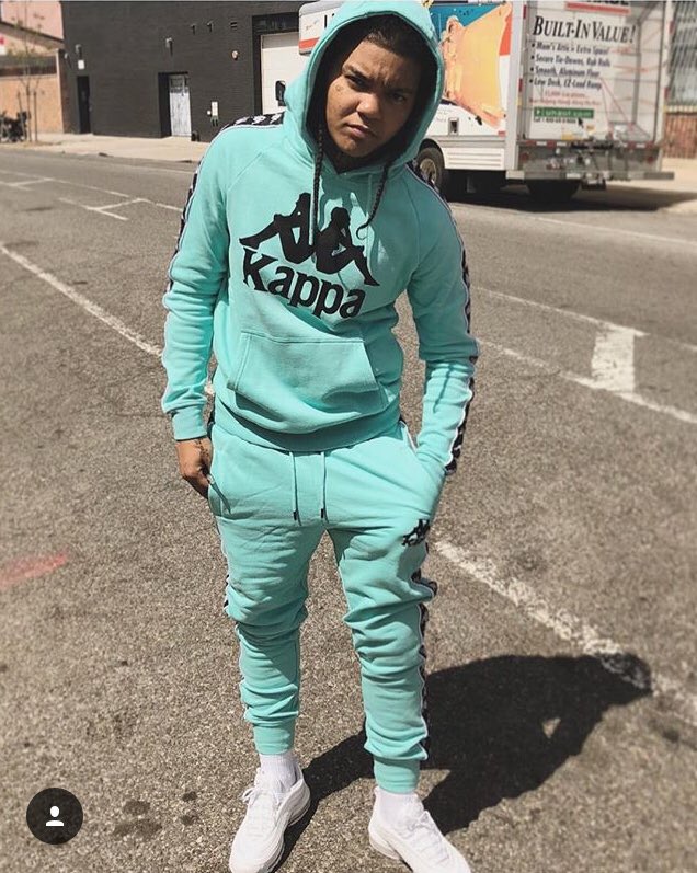 asenque_imajai's tweet photo. Papi 💦🤤! Looking like a whole snack out here🤭🤪. Our Kween ❤️ @YoungMAMusic #youngma #redlyfesupporters #WCE https://t.co/5c3mL8fb5L