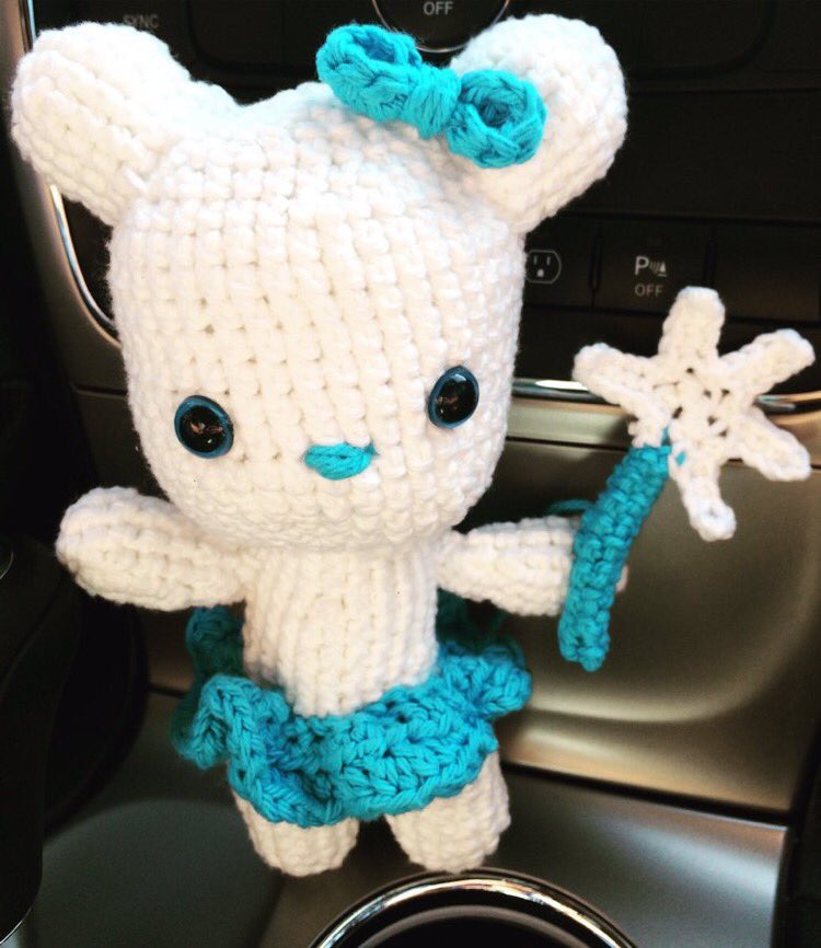 amigurumijane's tweet photo. My other daughter had a #custom request. White #bear with #blueeyes a #bluenose a #bluebow a #bluetutu and a #bluewand with a white topper! #shelovesblue π #ifthatswhatshewants #thatswhatshegets #amigurumi #handmade #oneofakind https://t.co/lXbXSWS0Gb