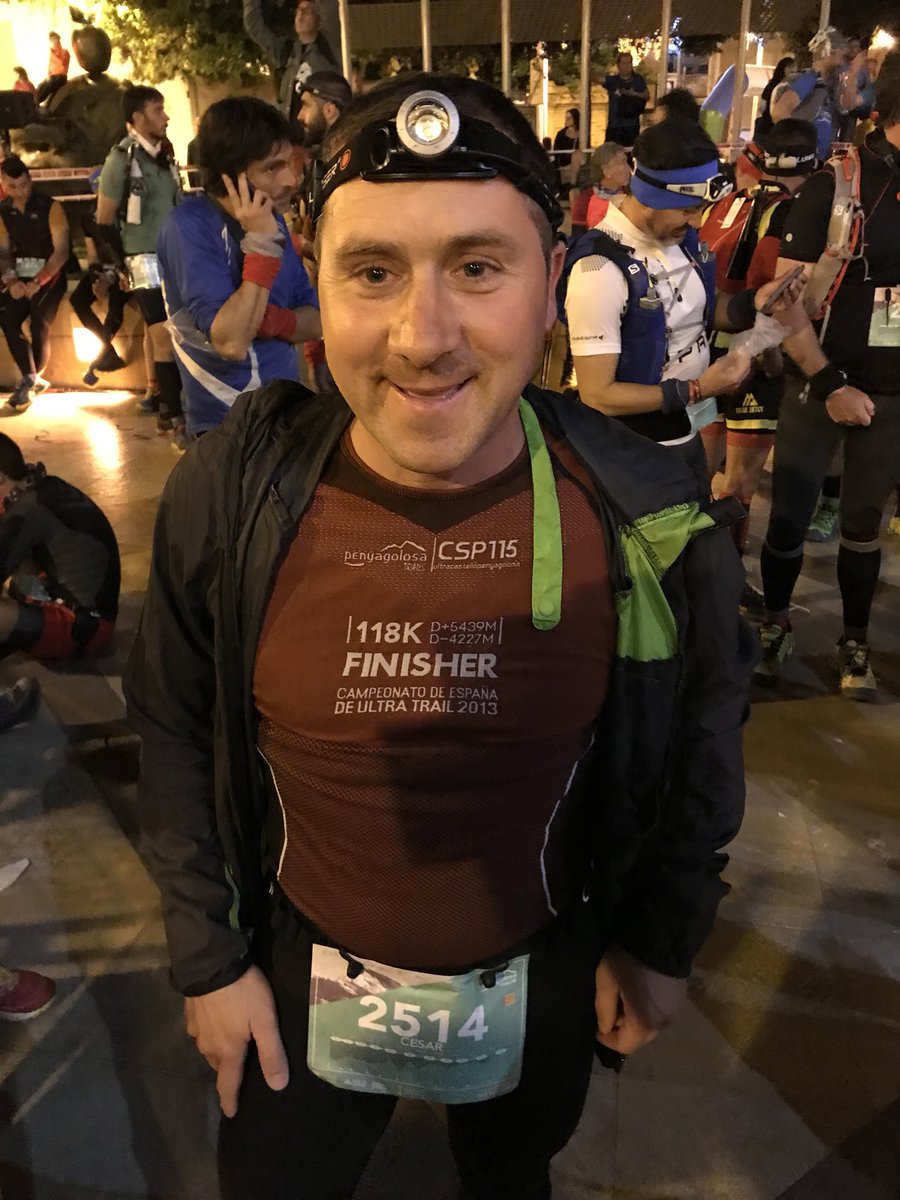 moxigeno's tweet photo. Populares! Aquí con javier, cesar y más... para esta #CSP115 , la prueba más larga de #penyagolosatrails Siguelo todo aquí con nosotros > https://t.co/J3Ypdy6Cll https://t.co/LwkDqmsLJJ
