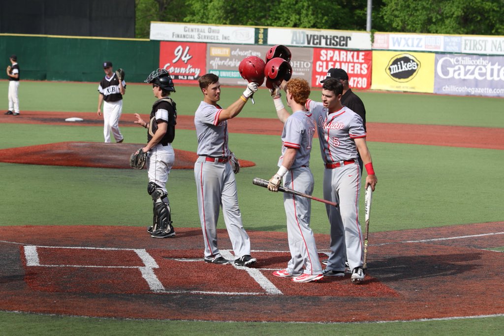 Tanner Johnson just left the ballpark for career hit #200. <a href="/DU_Baseball/">Denison Baseball</a> leads <a href="/KenyonSports/">Kenyon Sports</a> 6-1 in the 6th.