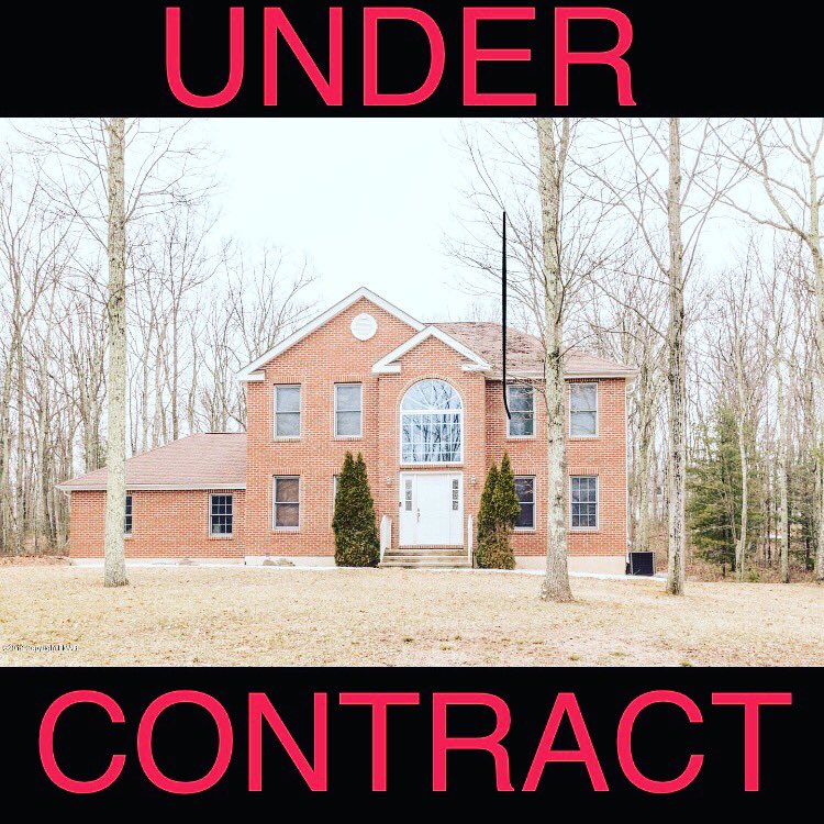 agentbridget007's tweet photo. #poconoliving #poconohome #poconoforever https://t.co/gTMsnxw0Ri