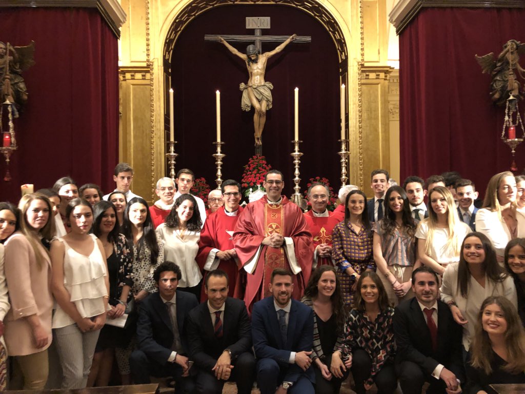 Oscar_PdS's tweet photo. #Confirmaciones en la Capilla de la Universidad de #Sevilla 🙌
El Espíritu Santo 🔥 nos capacita para ser discípulos misioneros 🚶‍♂️🚶🏾‍♀️ https://t.co/hbm67nAbdI