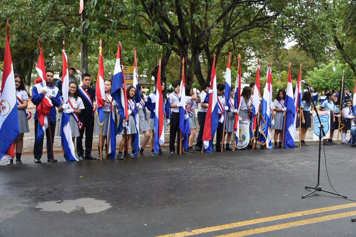 DeSantani's tweet photo. Festejo del día de la Madre y la Patria en San Estanislao. 
#VivaElParaguay ➡ https://t.co/hSKsbZPeeD
