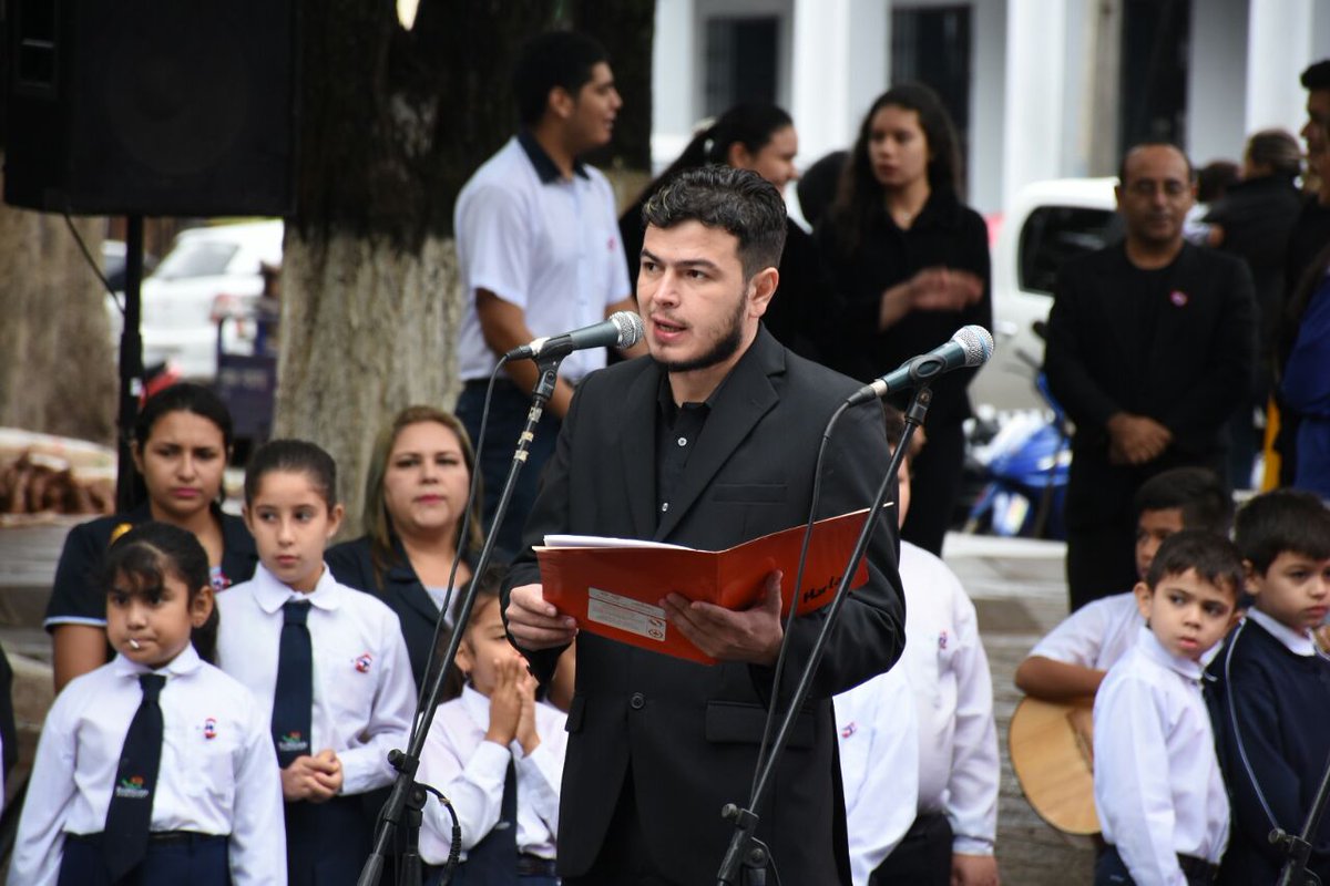 DeSantani's tweet photo. Festejo del día de la Madre y la Patria en San Estanislao. 
#VivaElParaguay ➡ https://t.co/hSKsbZPeeD