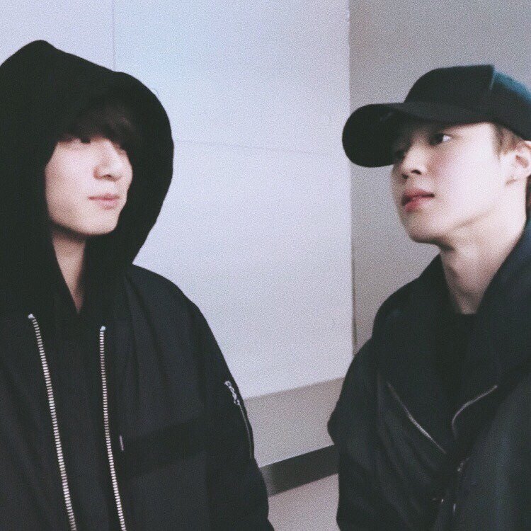 troyeXirving's tweet photo. 「мy вαвe 」

You're the one that’s on my mind
I'm falling too fast deeply in love

ℂ@shawnxbennet☽ https://t.co/tiPDaR7nUb