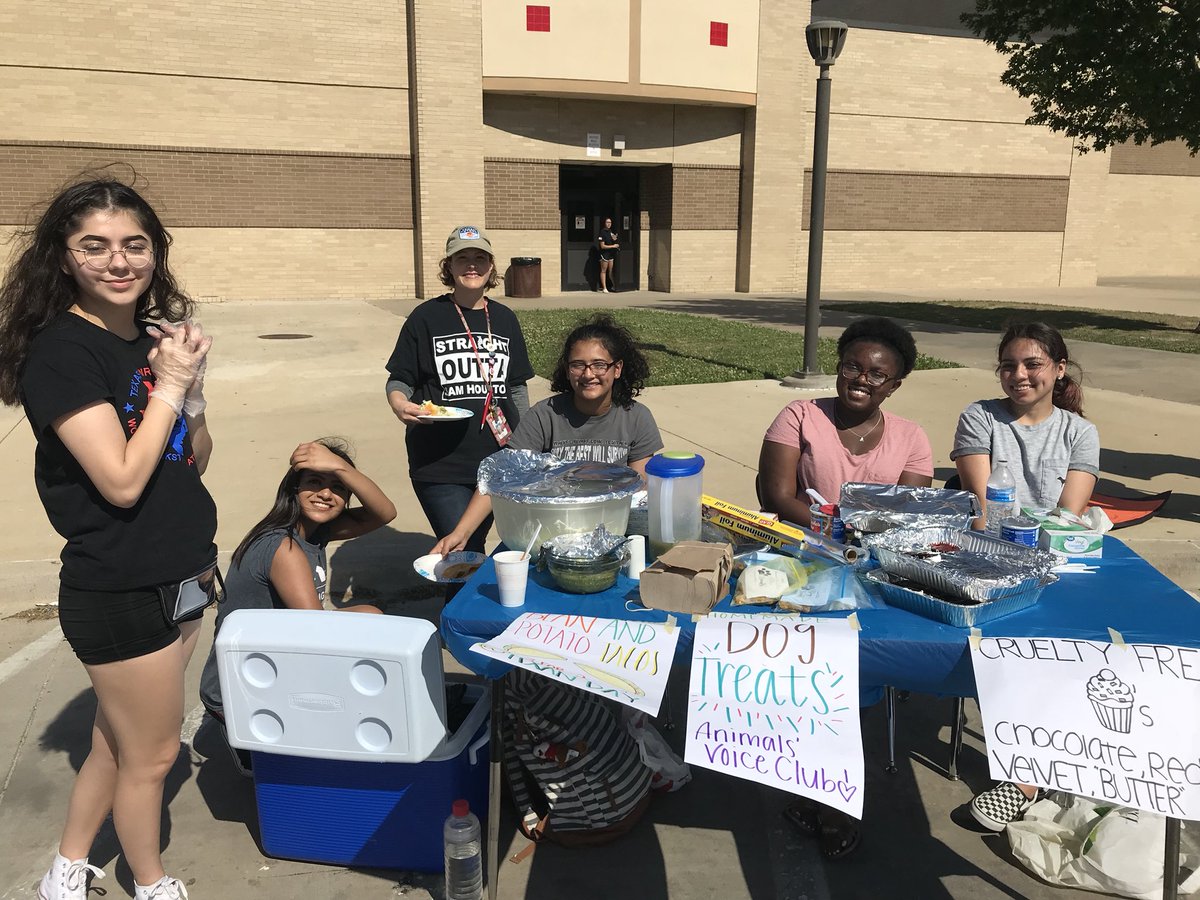 Sam Houston HS tweet media