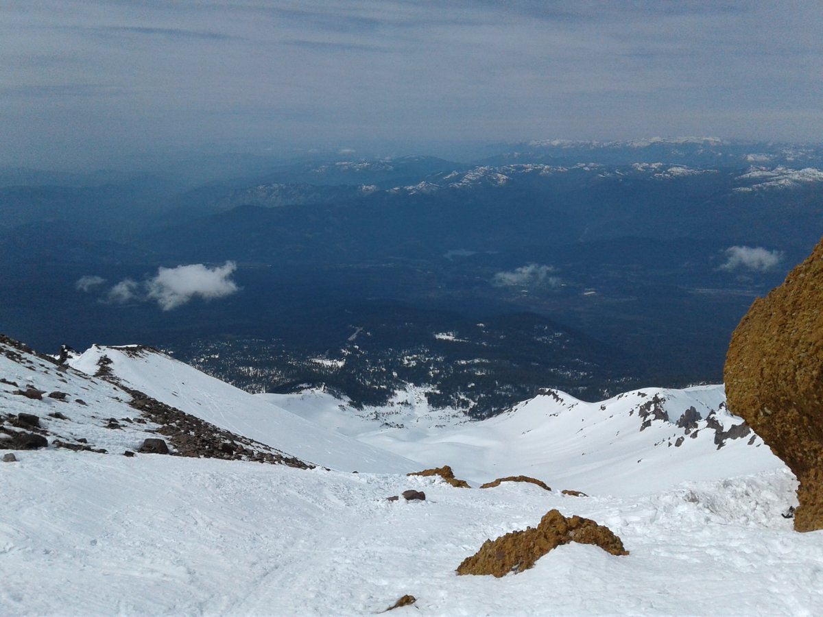 illya__v's tweet image. More pictures from my hike up Mt. Shasta, CA. The first one overlooks the City of Mount Shasta from the top of Avalanche Gulch. #mtshasta #cityofmountshasta #shastatrinity #avalanchegulch #cascades #cascaderange #nature #adventure #explore #ventureout #wilderness #wanderlust