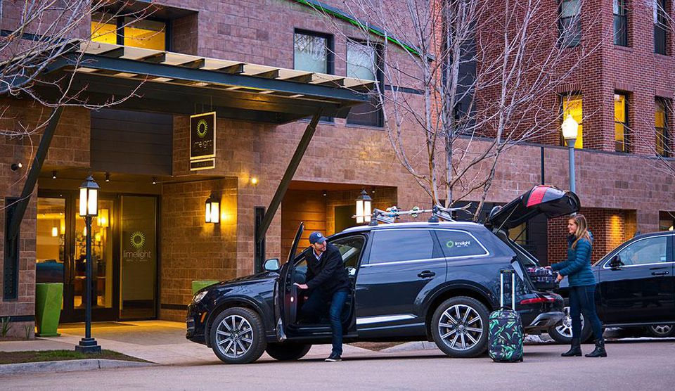 ForbesLife's tweet photo. Stay for the ride: Aspen's recently renovated @LimelightHotels comes with a fun perk, an Audi Q7. https://t.co/MYRW1qVXB5 https://t.co/NtZofO19KL