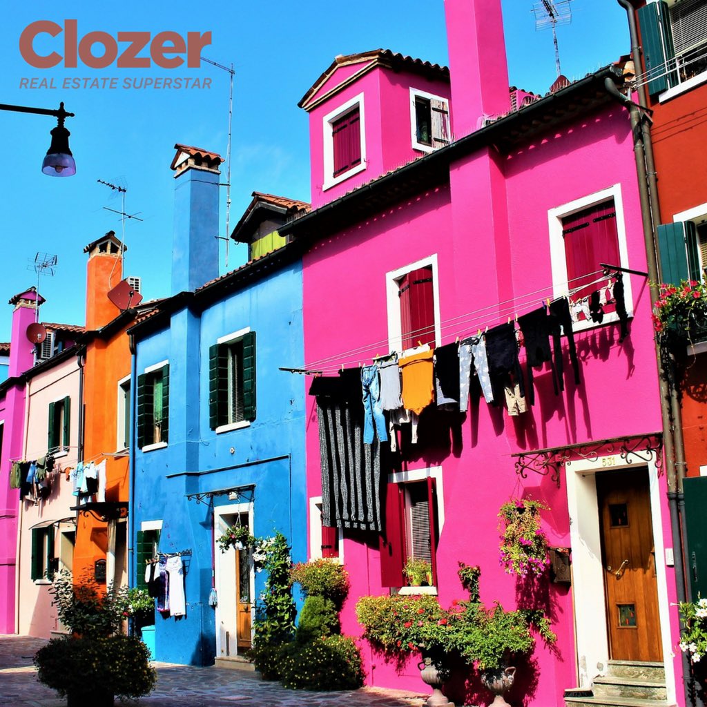 RealClozer's tweet photo. Wherever your clients are looking you'll find standout properties and get more done with the RealClozer app. Stop waiting for the phone to ring -- go out and get the deals and grow your business. https://t.co/qQ3IdYOfAq #realestateagents #realestate #realclozer #realestateapp https://t.co/anGhQKsj0k