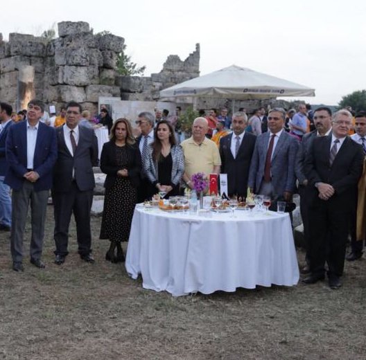 HaberMaki's tweet photo. Turizm sezonu Perge’de açıldı https://t.co/H8HqysZJMs https://t.co/y0REkJZbvh