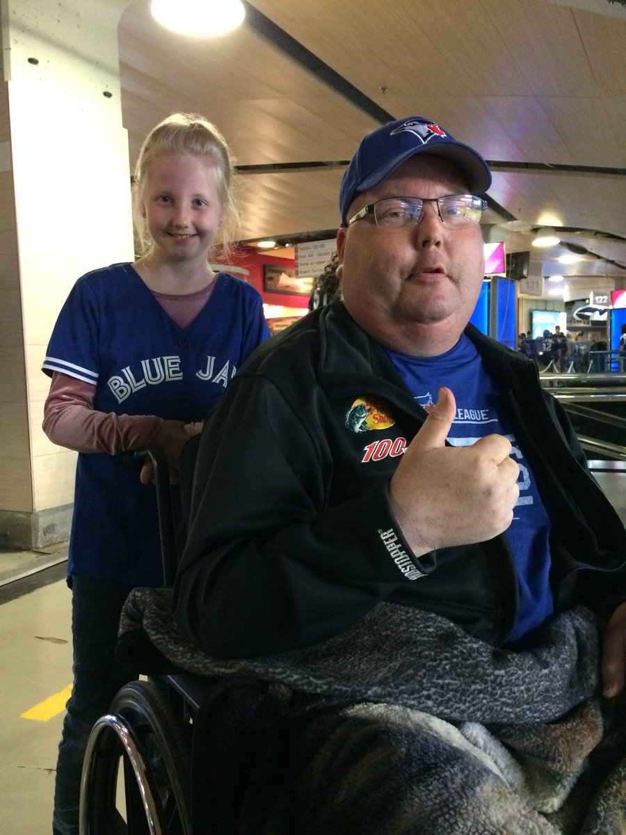 bcase91's tweet photo. #Letsgobluejays “put us on the jumbotron!” https://t.co/XueNWnat6J