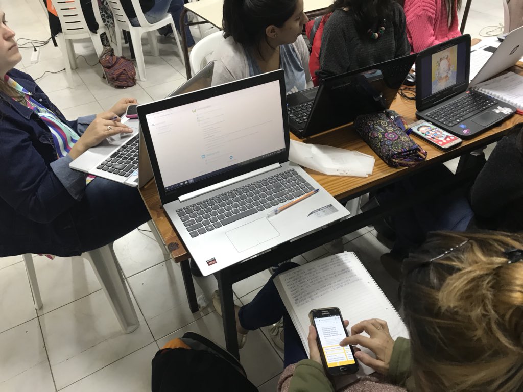 moni_ehernandez's tweet photo. Docentes en capacitación Pares/ABP @BaheDfc @ciiehenderson #colaboraABP https://t.co/av0GxLpjXn