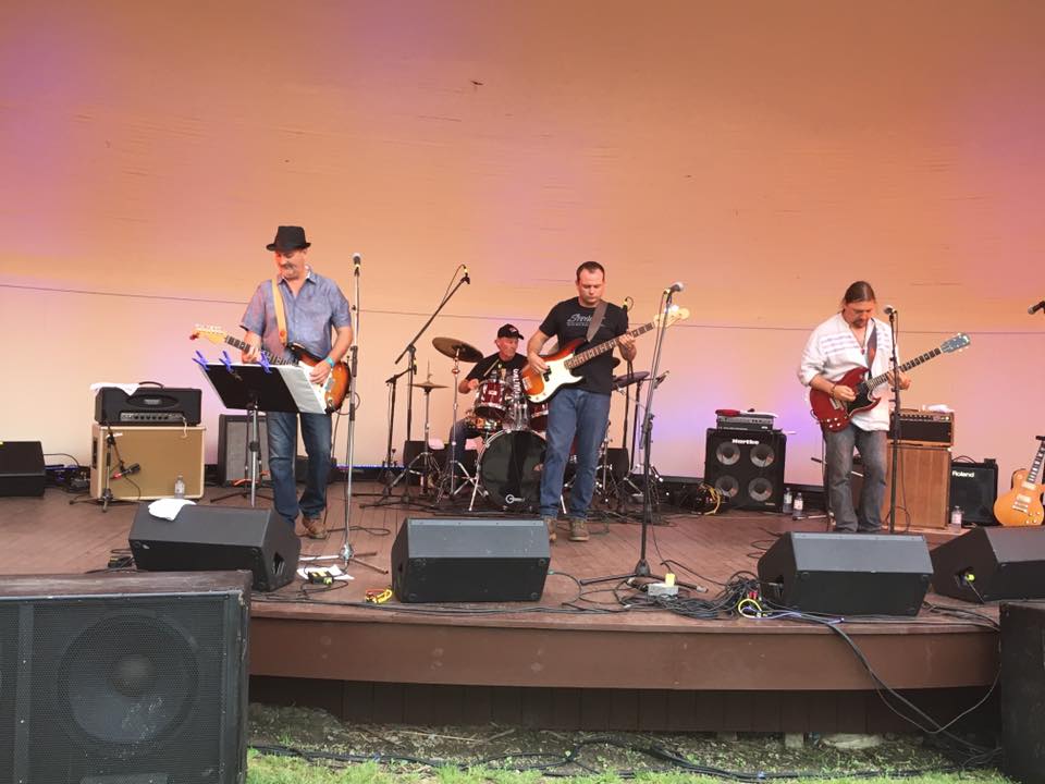 stratfordliveca's tweet photo. Who's ready for the #StratfordON Blues &amp; Ribfest on June 22-24? Follow our social media accounts for upcoming details!

Facebook: stratfordbluesandribfest 
Instagram: stfdbluesfest 
Twitter: stfdbluesfest 

#BluesFest = #GoodMusic
#RibFest = #GoodFood
#GoodFriends = #GoodTimes https://t.co/oAHRG9fZZv