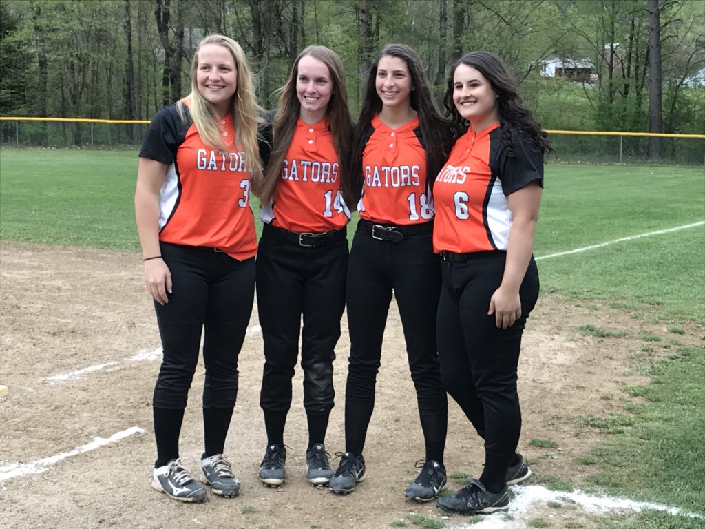 PAHSsoftball17's tweet photo. A big win for our seniors ❤️ Dingers hit by many. Team spirit is contagious 👏 https://t.co/99Wypbjunu