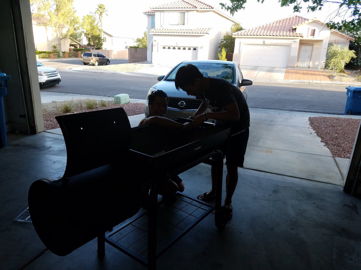 Smirk5421's tweet photo. Were ready to throw down on the grill! https://t.co/UA7lUFg25G