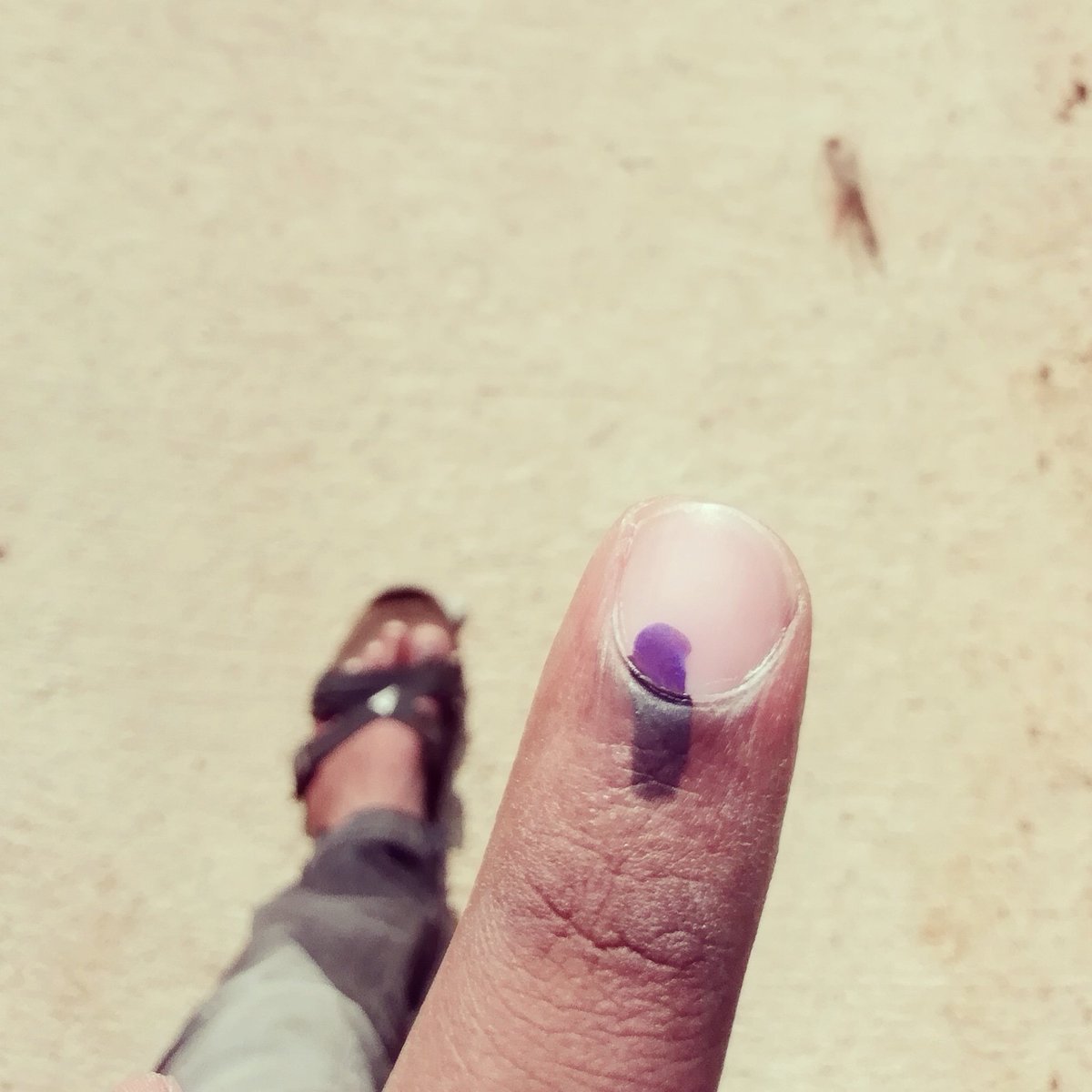 LingeshHK's tweet photo. Casted Maa #FirstEverVote.
Wish will change the Socio-Economic scenario of Demographic dividend.
#ನಾಡು-ನುಡಿಯ ರಕ್ಷಣೆಗೆ ನಮ್ಮ ಮತ. https://t.co/aiYG76eJlk