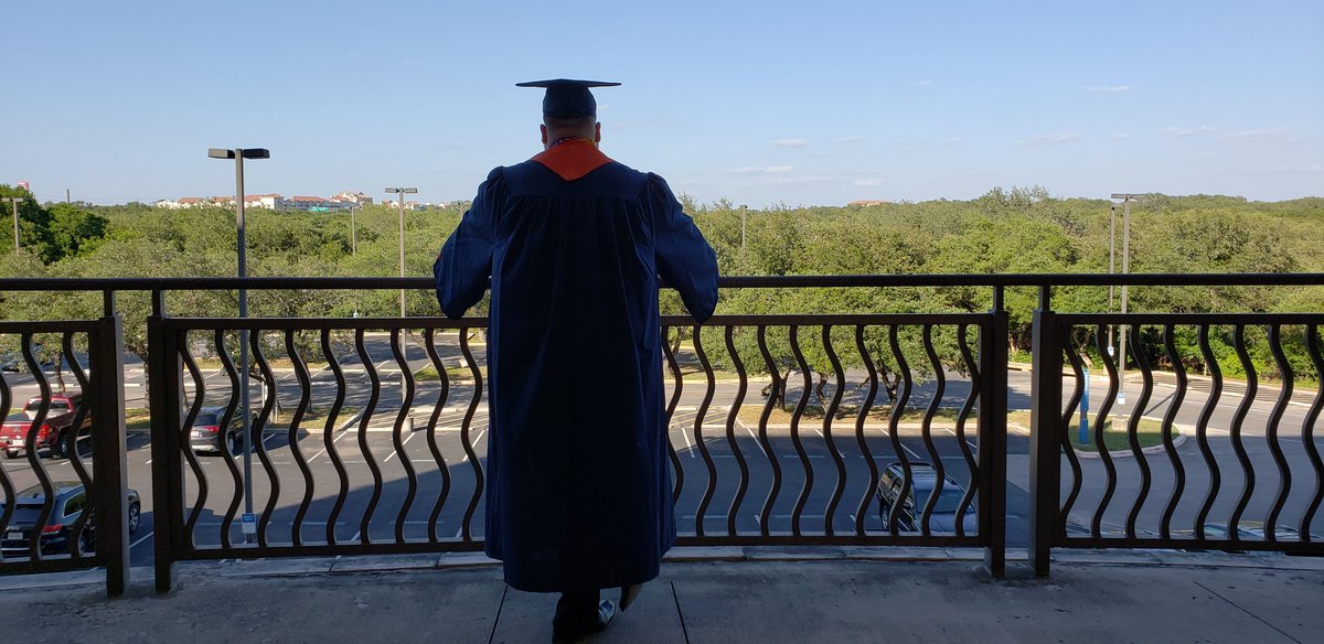 ThatIsDavid's tweet image. Cant wait for tomorrow! 🎓🙌👨‍🎓🙏🤙🎉 @UTSA @UTSAAlumni #UTSAGrad18 #classof2018 #birdsup #alwaysandforever #roadrunner