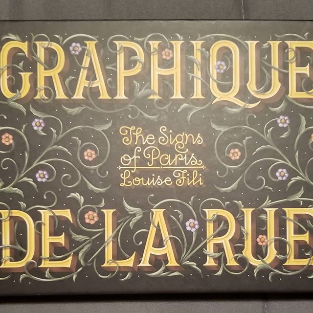 nancybdesign's tweet photo. Graphique de la Rue by @louisefili One of the three books I brought home from the #yconference #yconferencesd #y23 #ilovebooks #ilovedesign #typophotography #eyecandy #visualarts #visual #visualsoflife #aigadesign #aigasdevents #aigastrong #aigasandiego β¦ https://t.co/k55yAyMkap https://t.co/Ng4aOSq8sG