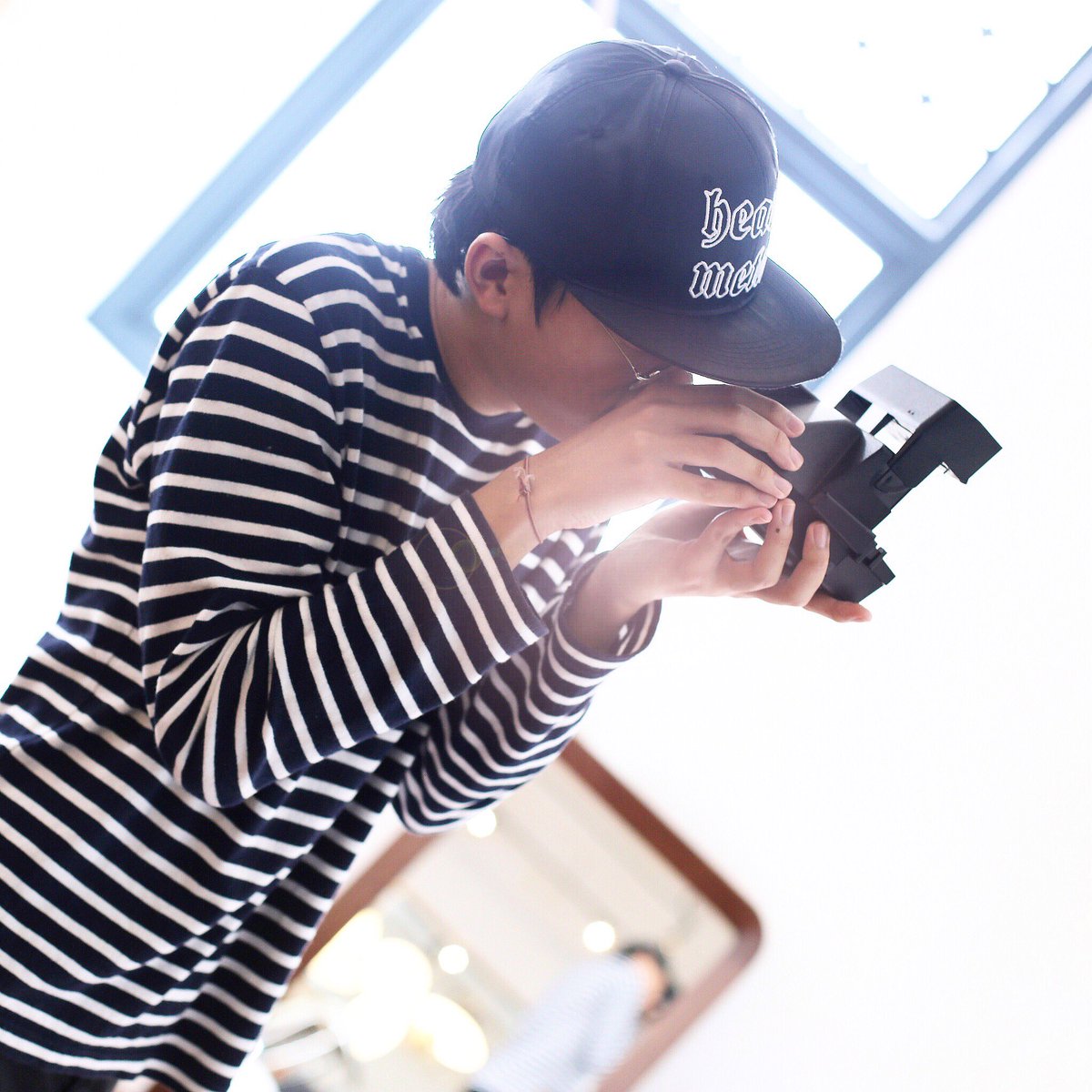 Alice__Ng's tweet photo. THE PROCESS OF FINDING YOUR TRUE SELF • Mano Plus 

#natural #lighting #boy #portraitphotography #portrait #mirrow #reflection #polaroid #camera #photography #fun #PhotographyIsArt #art #artistic #minimalist #Sunlight #Penang #Malaysia #Canon #EOS #Canon6D https://t.co/DGGGGZhqxT
