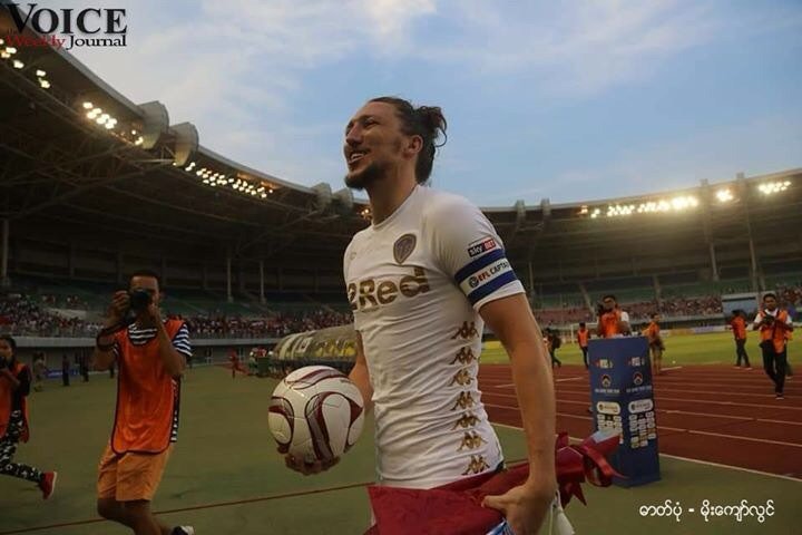 davidlinmgmg's tweet photo. @LUFC Final Myanmar Vs Leed United. We learns from a great team. Thanks.... 😊👍 https://t.co/JrR6s87bdi