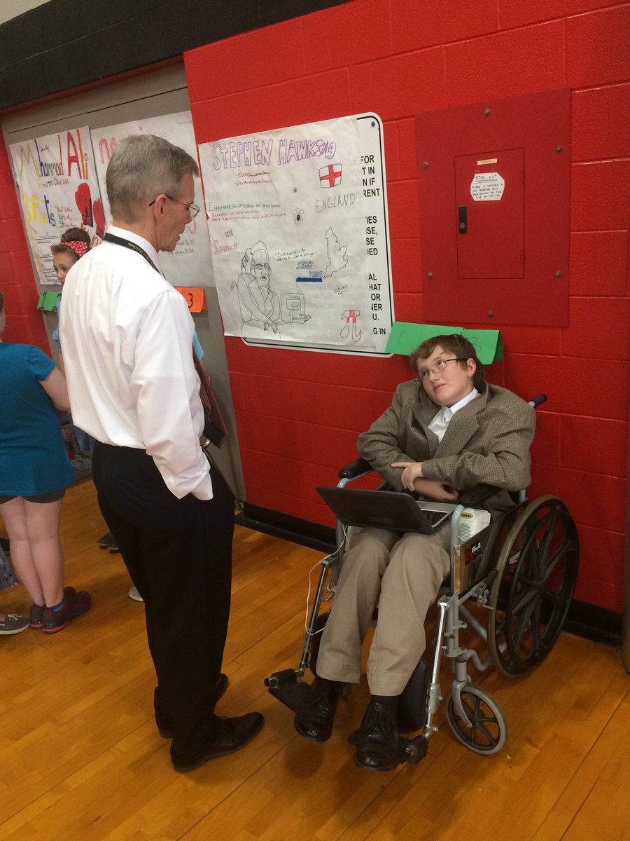 brett_matteson's tweet photo. Dr. Roach enjoying learning about Stephen Hawking at the North Elementary Historical Museum! @NorthElem1 #WCSVision #Oxford #Cambridge https://t.co/5G0jTWvJtS