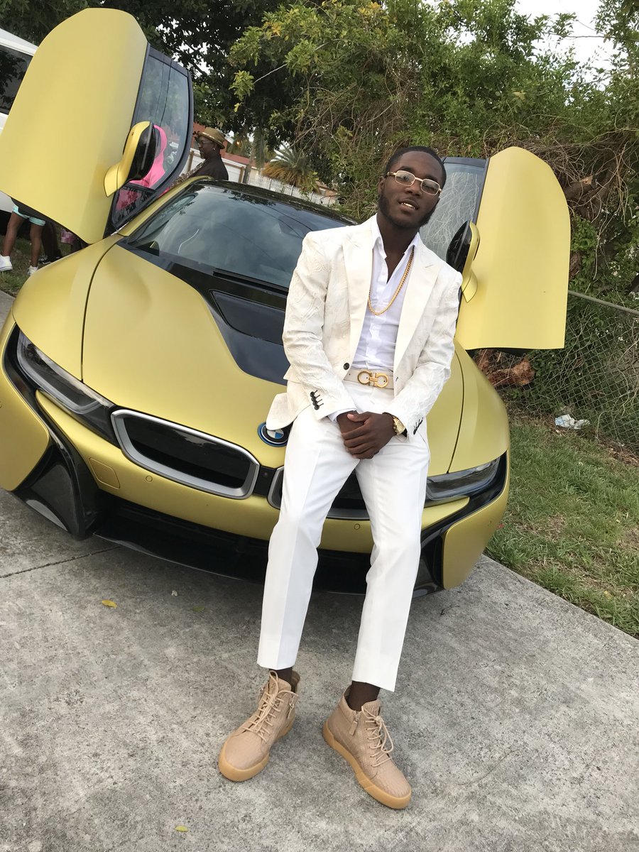 jayy_numbaone's tweet image. I Clean Up Real Nice I Don’t Gotta Maid 💦💰✈️
#Prom2k18
#Dripset