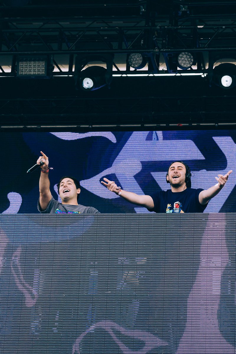 a_mix7's tweet photo. Two Friends #16Fest
Cc: @thenumberfest @PrimeSocial https://t.co/L5gNMqSnMV
