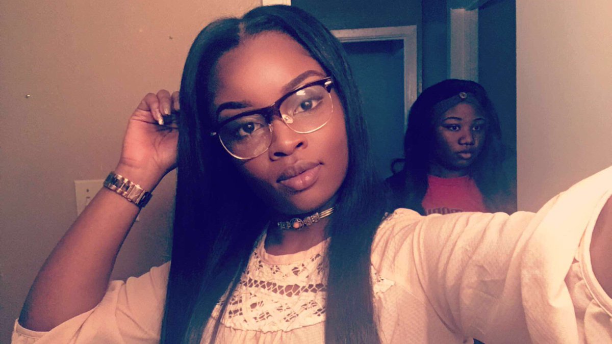 lexxxthetruth's tweet photo. #FineDarkskinTwitter https://t.co/f1RSXXxDhz