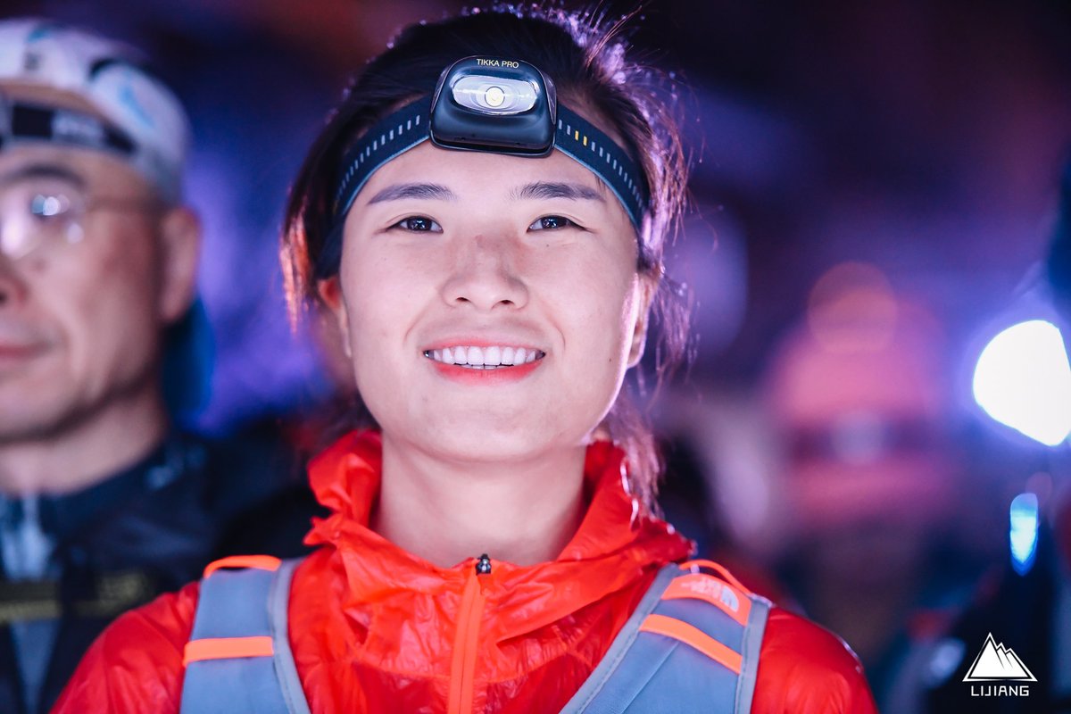 Jade Challenge 30km, female athlete @VibramHK100 CR Holder MiaoYao, Bib 3120, team @thenorthface has passed Cp1B Alpine Botanic Garden 19.5k, 1540m+, time: 02:50:18. RANK 1! #lijiangskyviewadventure